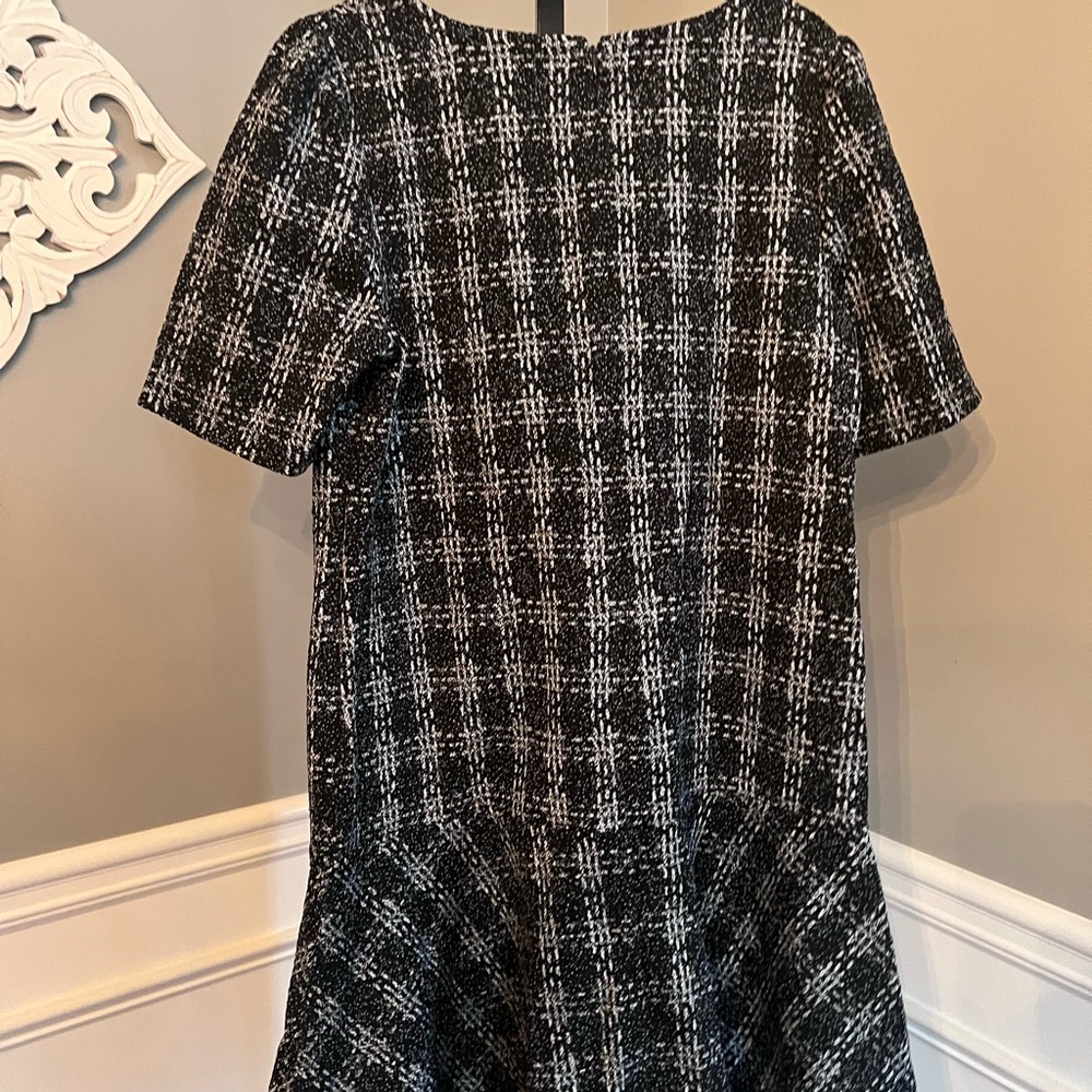 LOFT Black and White windowpane flounce Mini Dress. Size Medium - Picture 6 of 8